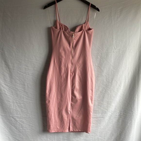 COPY - Fashion Nova Dress - Picture 4 of 6